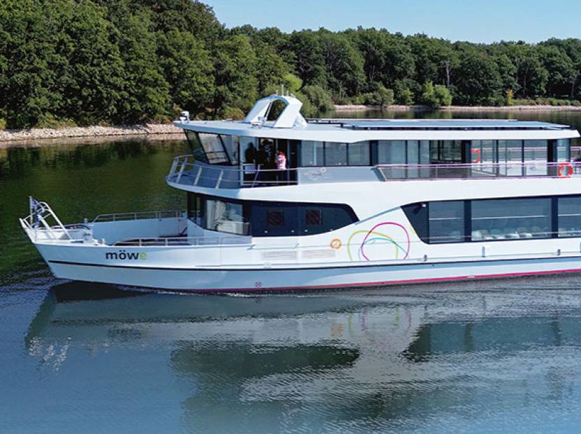DC contactors for electric and hybrid ships and ferries